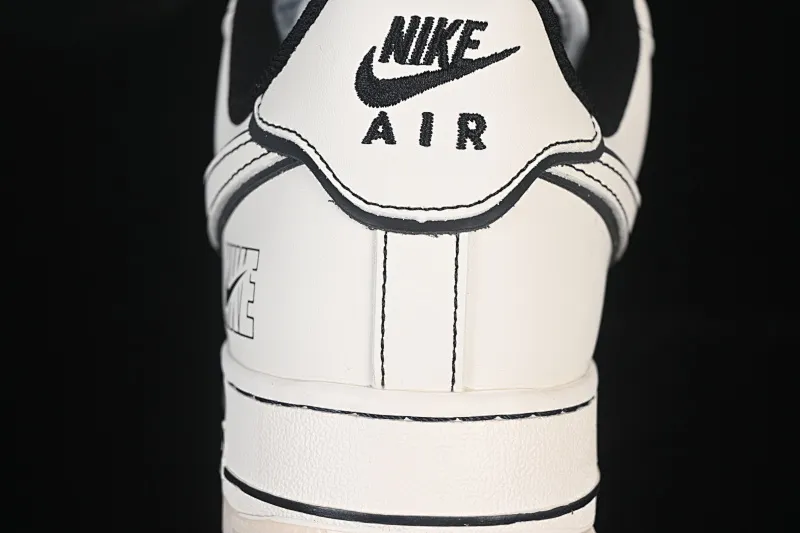 All categories Nk Air Force 1 Air Force series Nk Air Force 1 Low Air Force low-top Nike Air Force 1'07 Low Beige and black Bugs Bunny crystal bottom Air Force 1 low-top casual sneakers SM6668-115